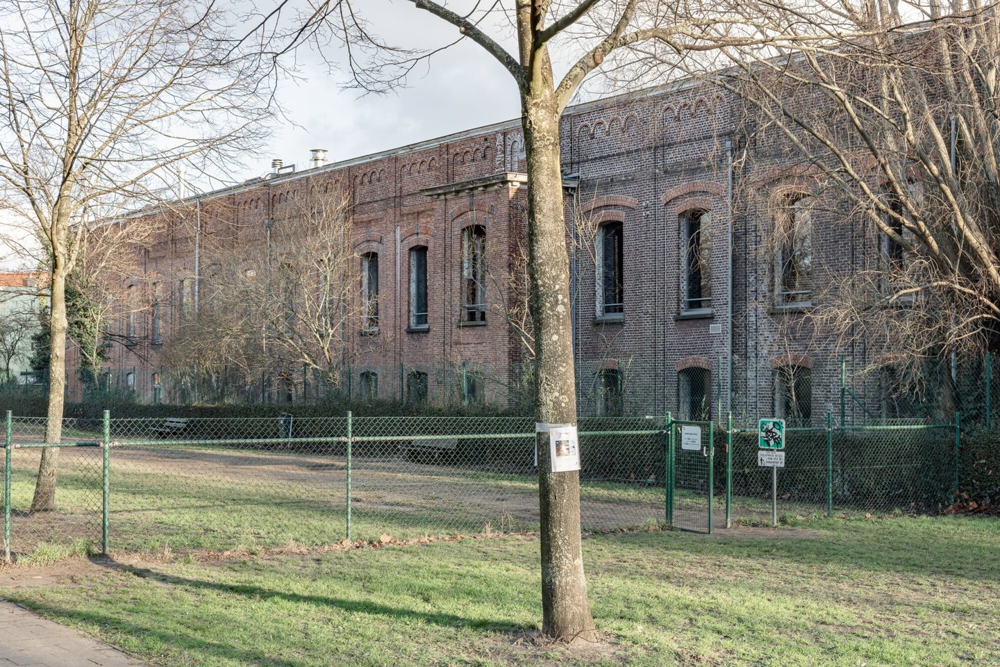 Buitenzicht van voormalige textielfabriek Florida in Gent