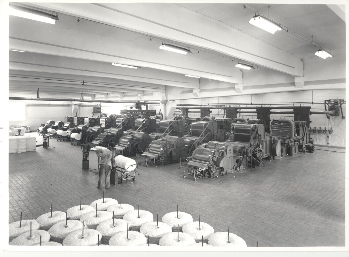 Binnenzicht van textielfabriek Cotonnière Braun in Gent