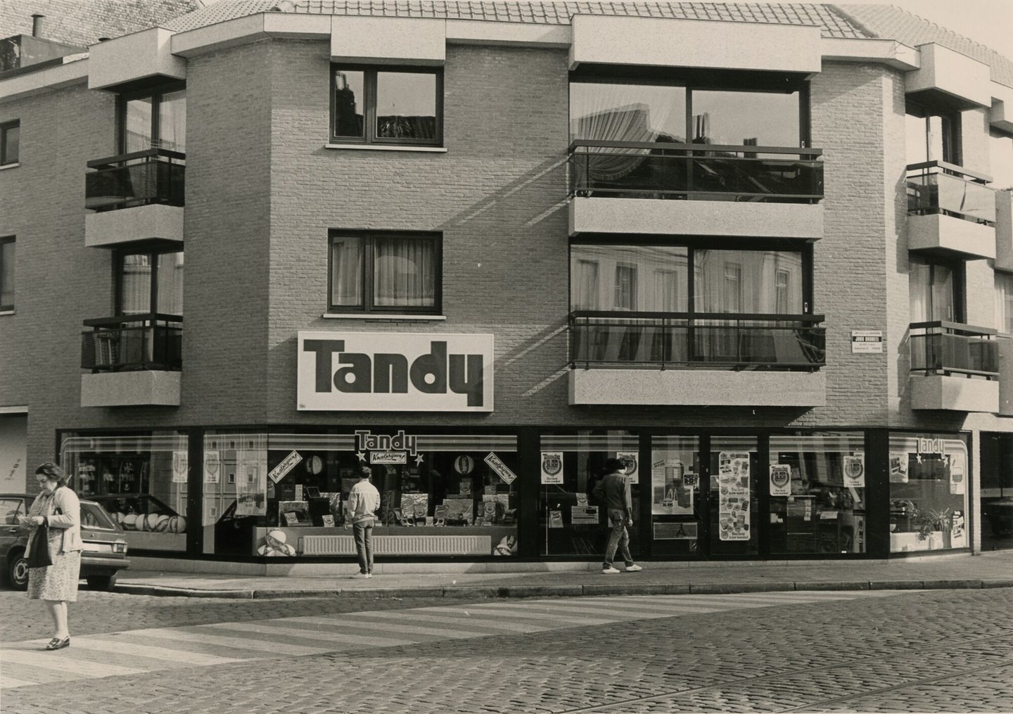 Etalage van elektrozaak Tandy in Gent