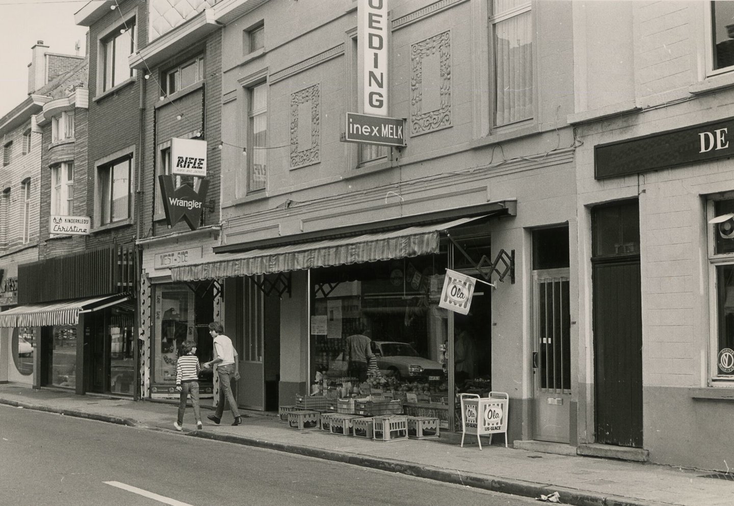 Etalage van een kruidenier in Gent