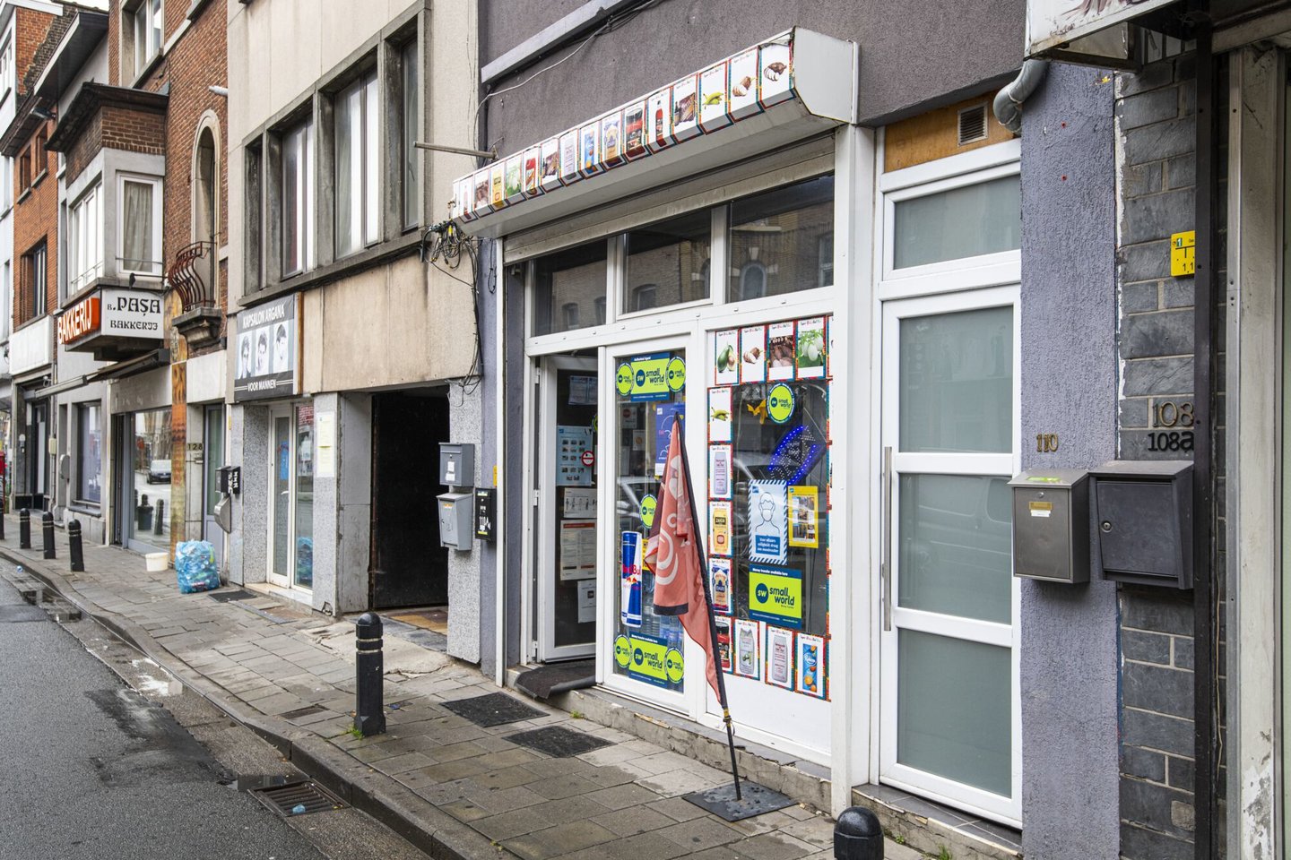 Etalage van Espark, een winkel van algemene voeding in Gent