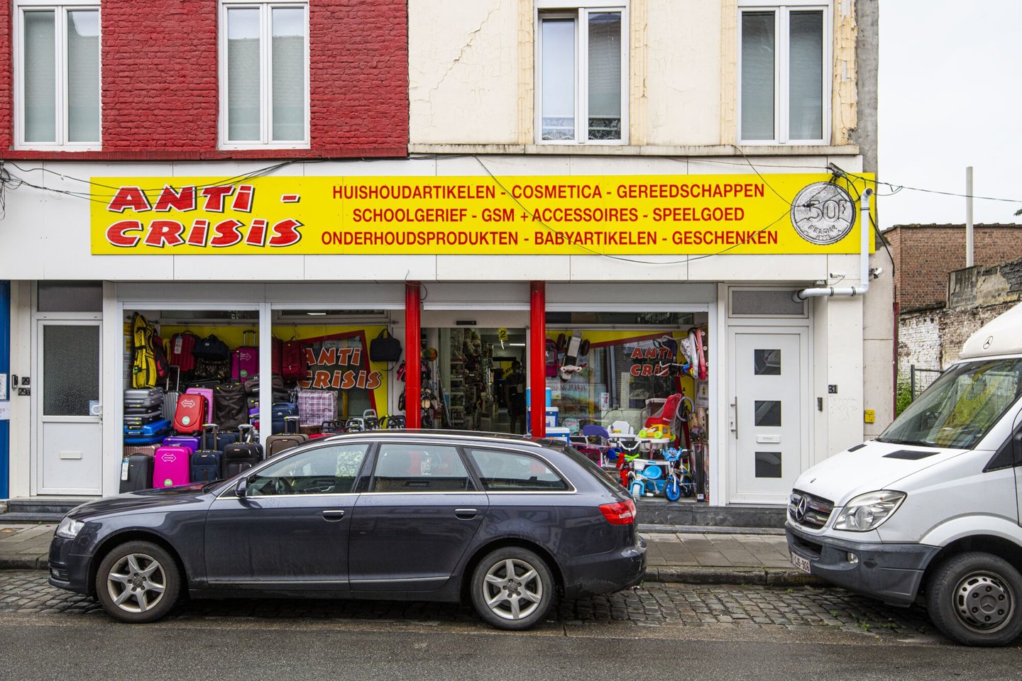 Etalage van warenhuis Anti-crisis in Gent