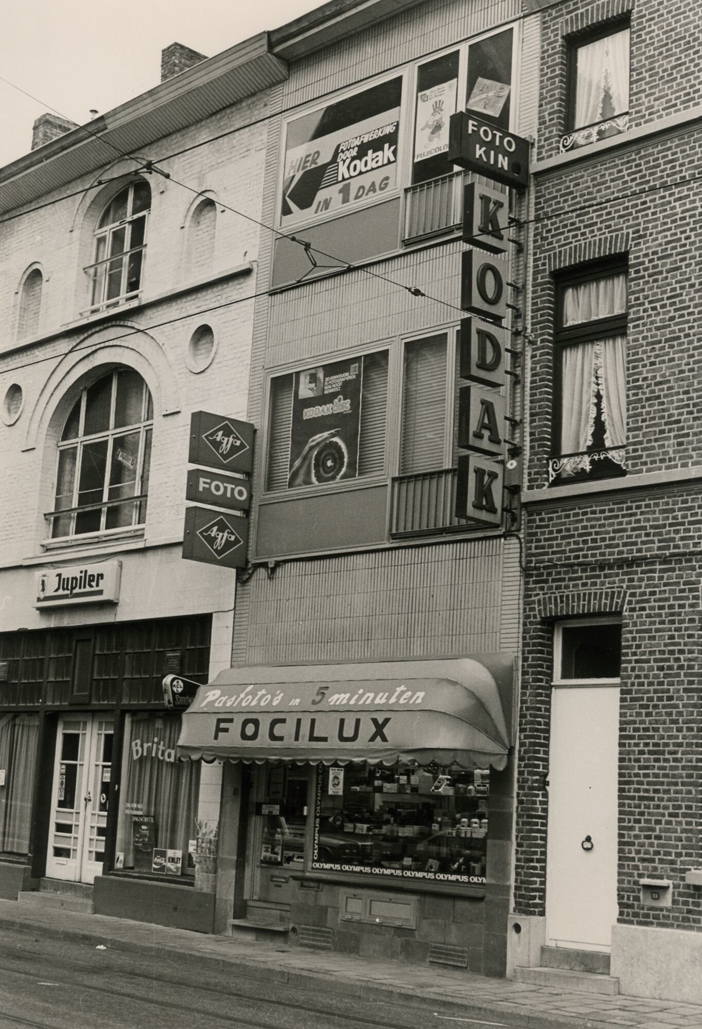Etalage van fotografiewinkel Focilux in Gent