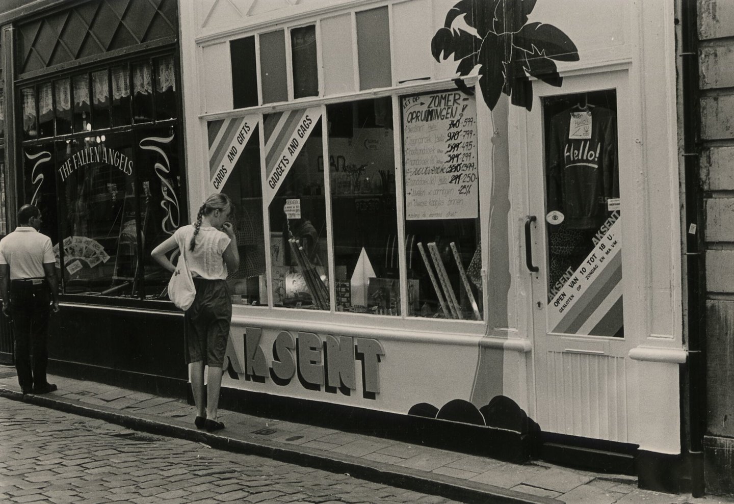 Etalages cadeaus & gadgets winkels Aksent en The Fallen Angels in Gent