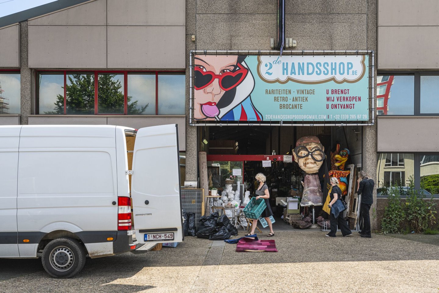 2de Handsshop in Gent