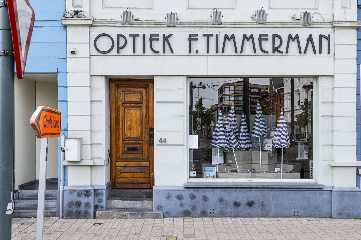 Etalage van optiek F Timmerman in Ledeberg