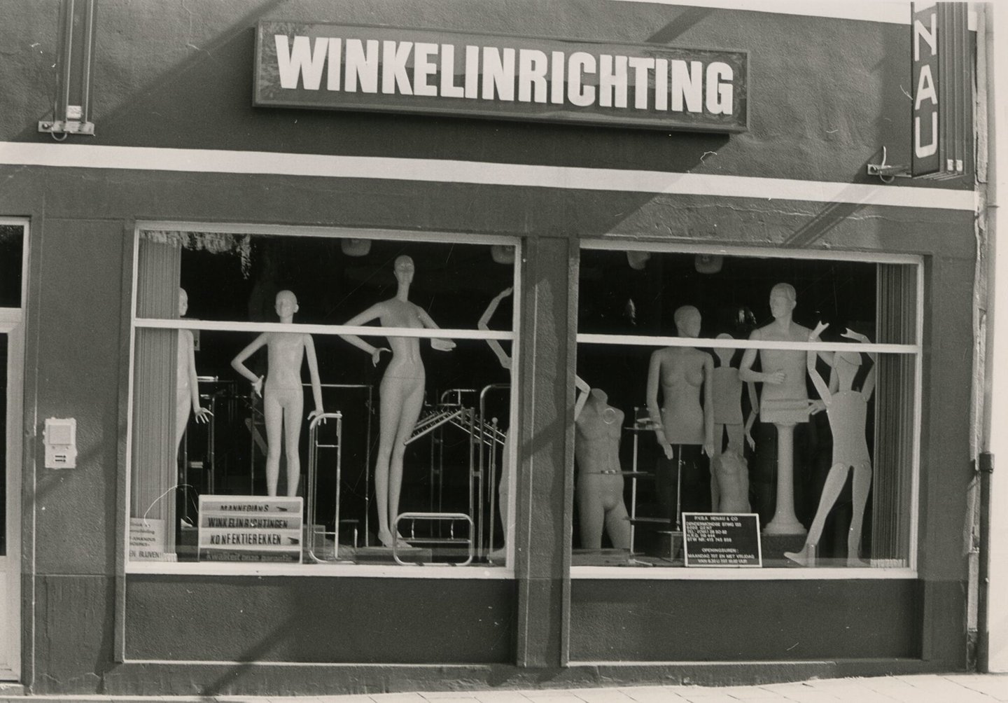 Etalage van een winkel voor winkelinrichting Henau in Gent