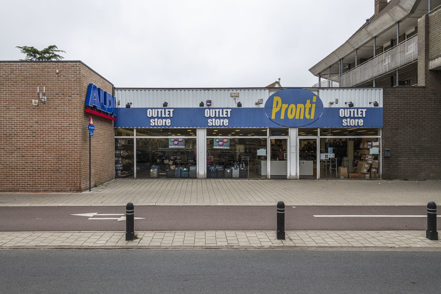 Schoenwinkel Pronti Outlet Store in Gent