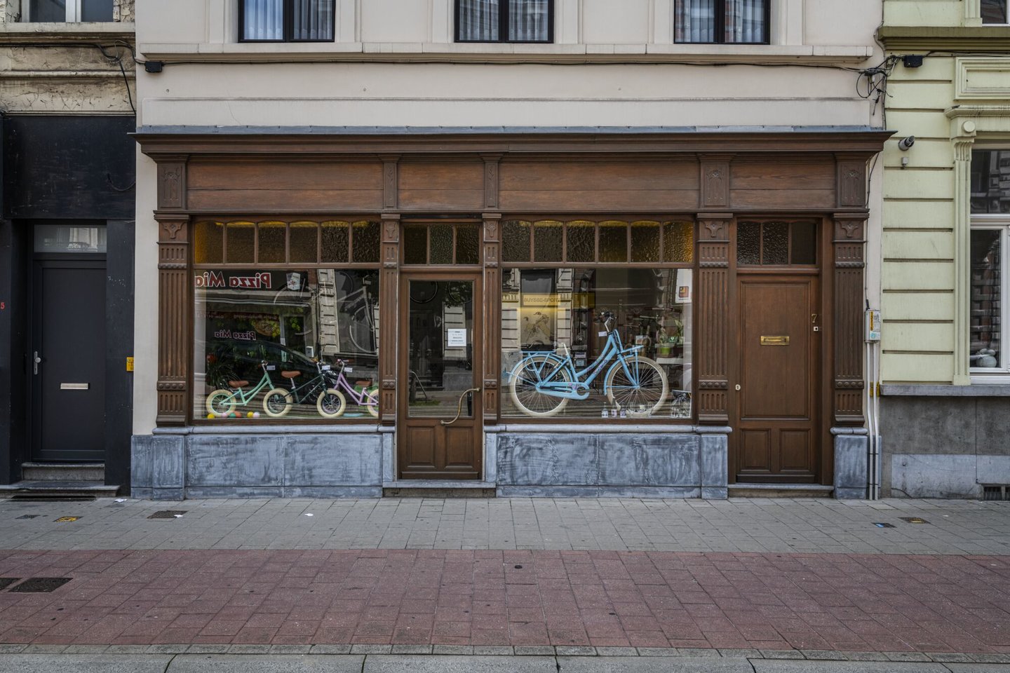 Etalage van fietswinkel Buysse Sport Gent
