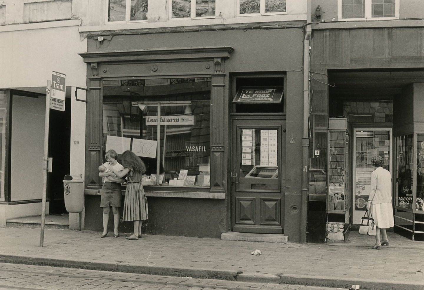 Etalage van filateliewinkel Vasafil in Gent