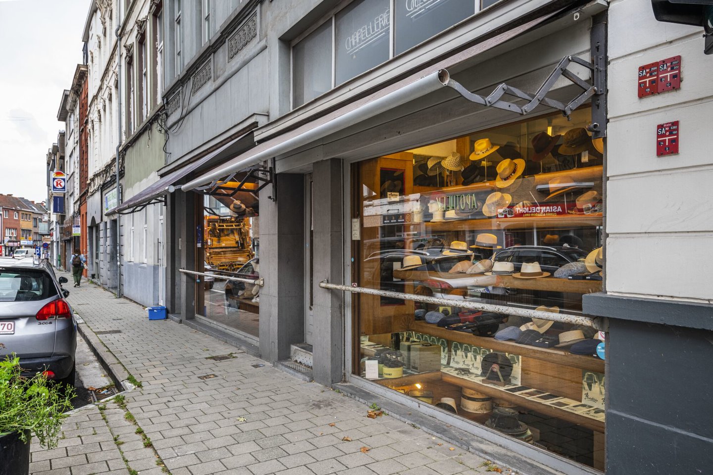 Etalage van hoedenwinkel Chapellerie Gelaude in Gent