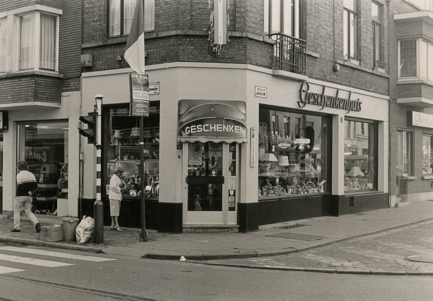 Etalage van woonwinkel Geschenkenhuis in Gent