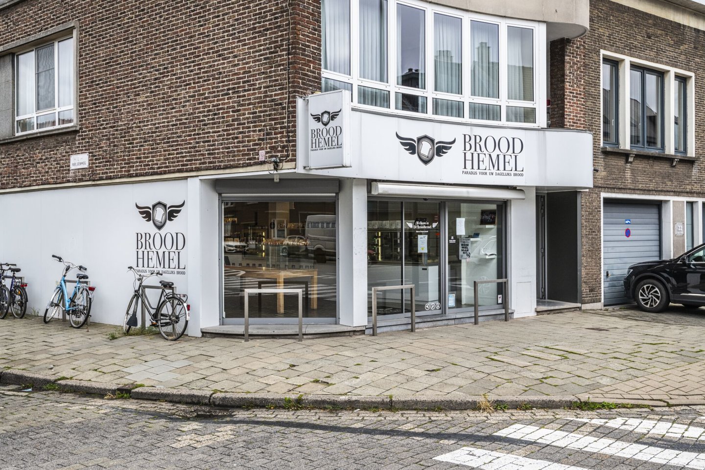 Etalage van bakkerij Broodhemel in Sint-Amandsberg