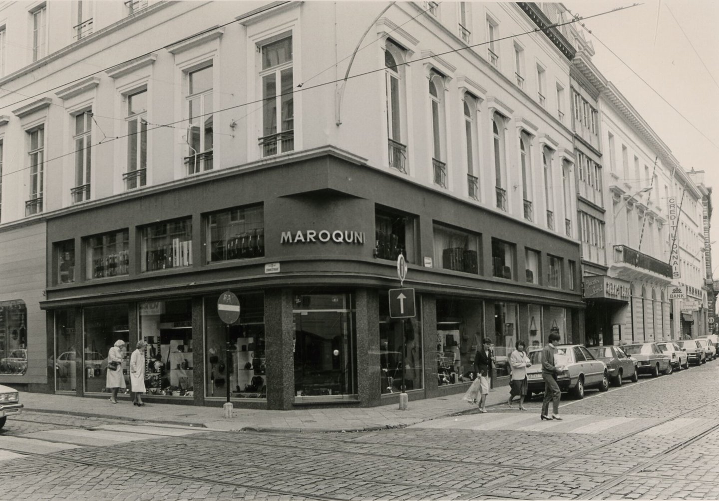 Etalage van Maroquni, een winkel van lederwaren, handtassen en accessoires in Gent