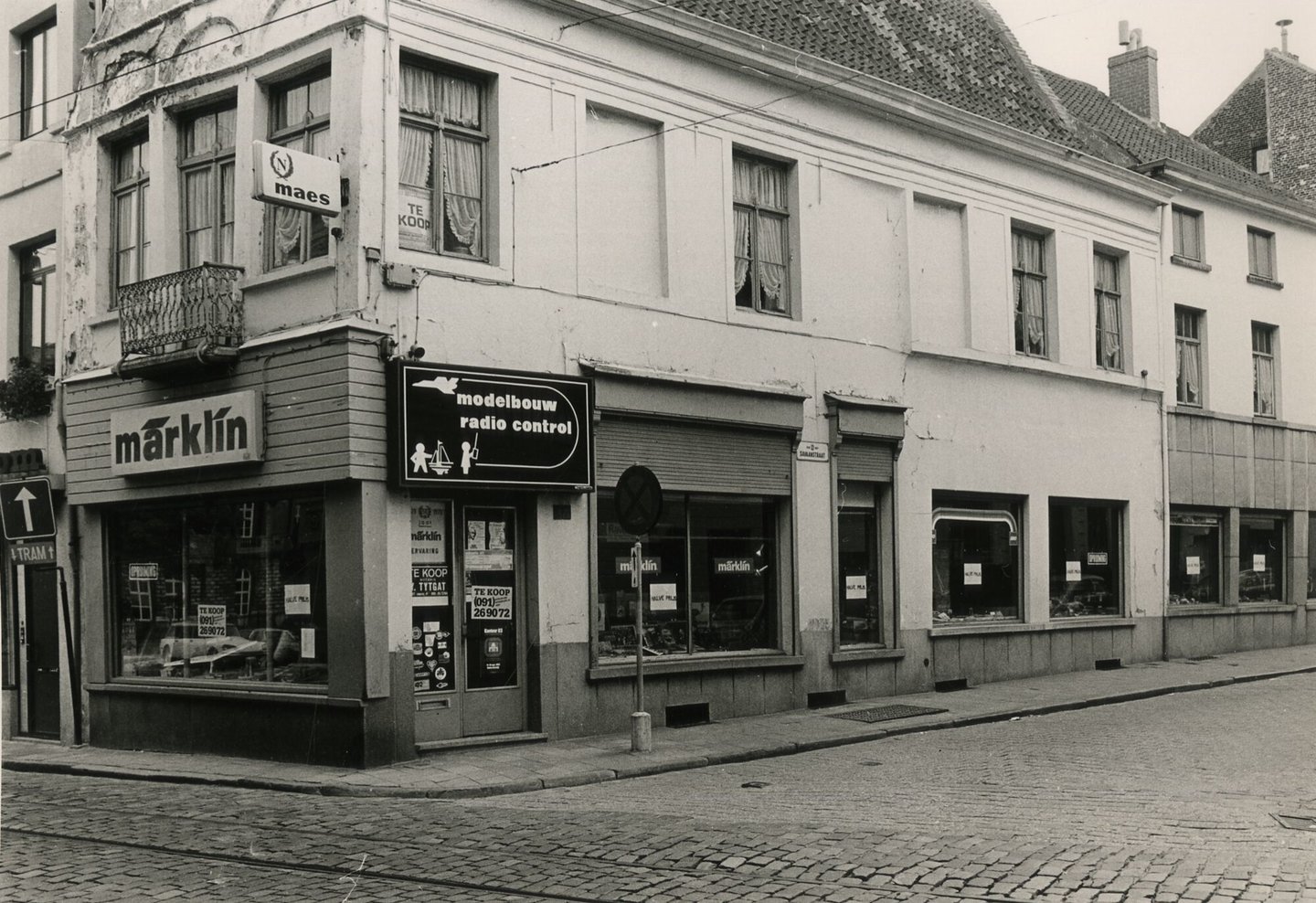 Gevel van speelgoed - modelbouw winkel Maes in Gent