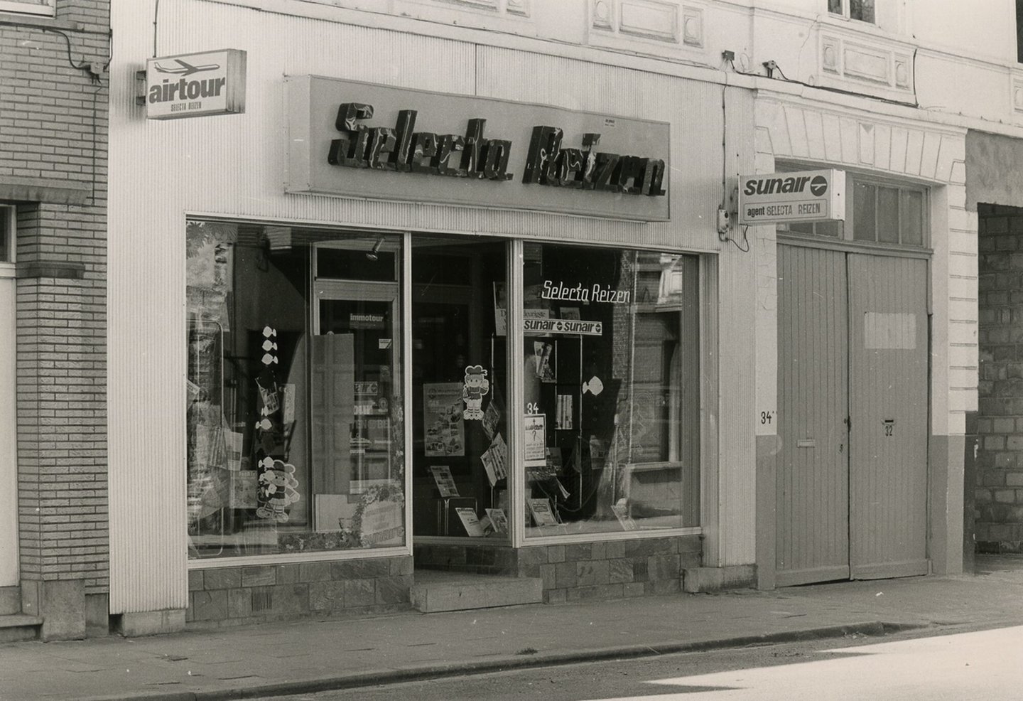 Etalage van reisbureau Selecta Reizen in Gent