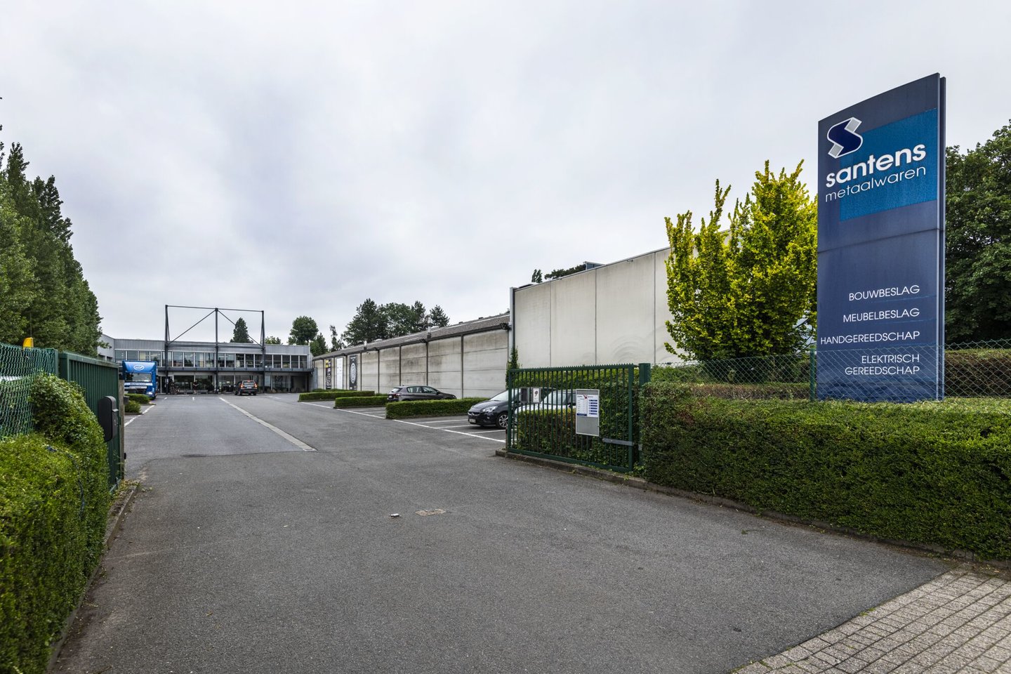 Santens Metaalwaren (nieuwe winkel) in Sint-Amandsberg