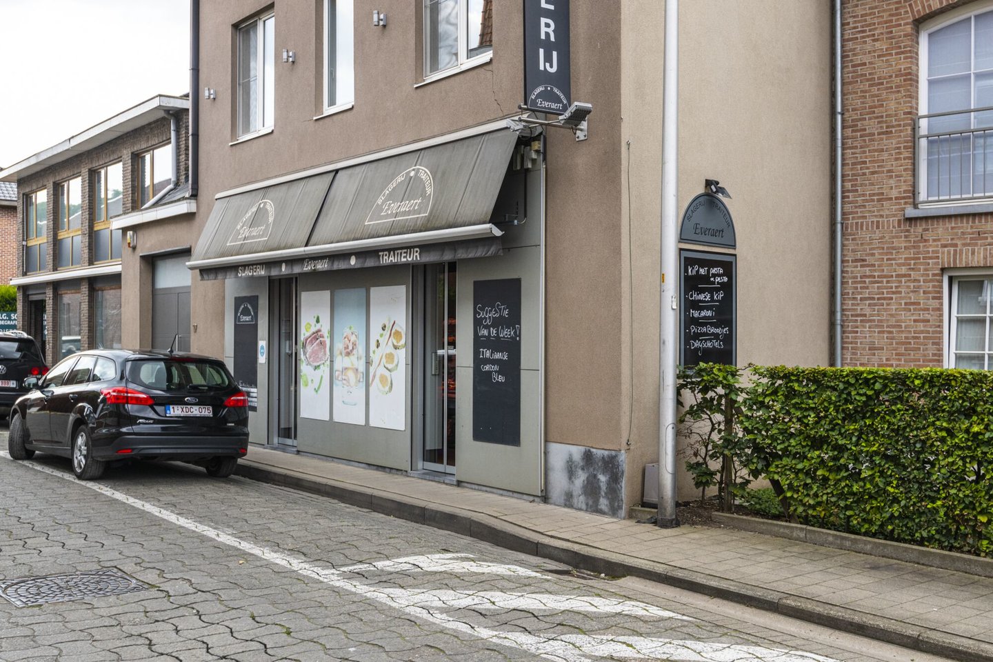 Etalage van beenhouwerij Everaert in Sint-Denijs-Westrem