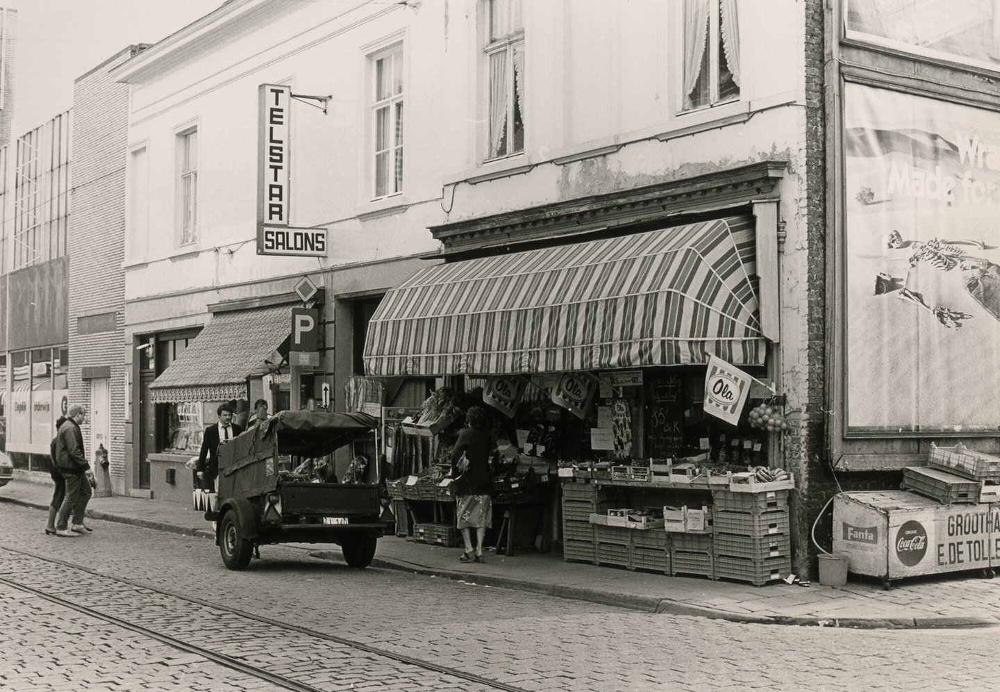 Etalage van een kruidenier in Gent