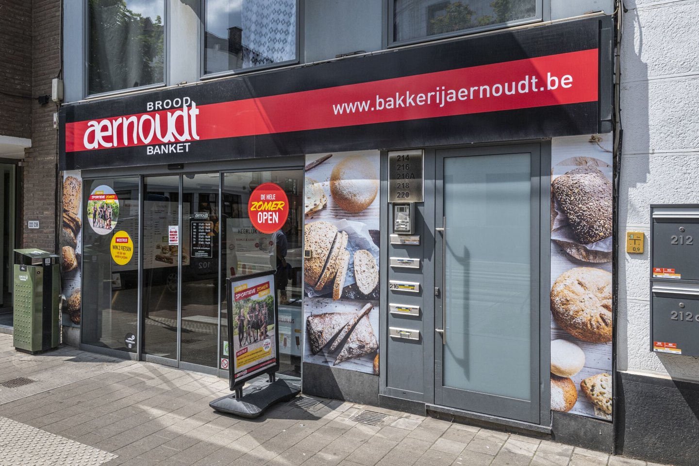 Etalage van bakkerij Aernoudt in Gent