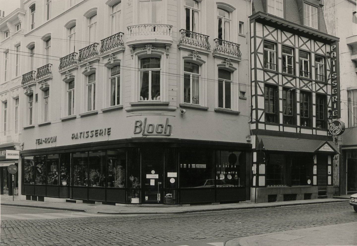 Gevel van tearoom patisserie Bloch in Gent