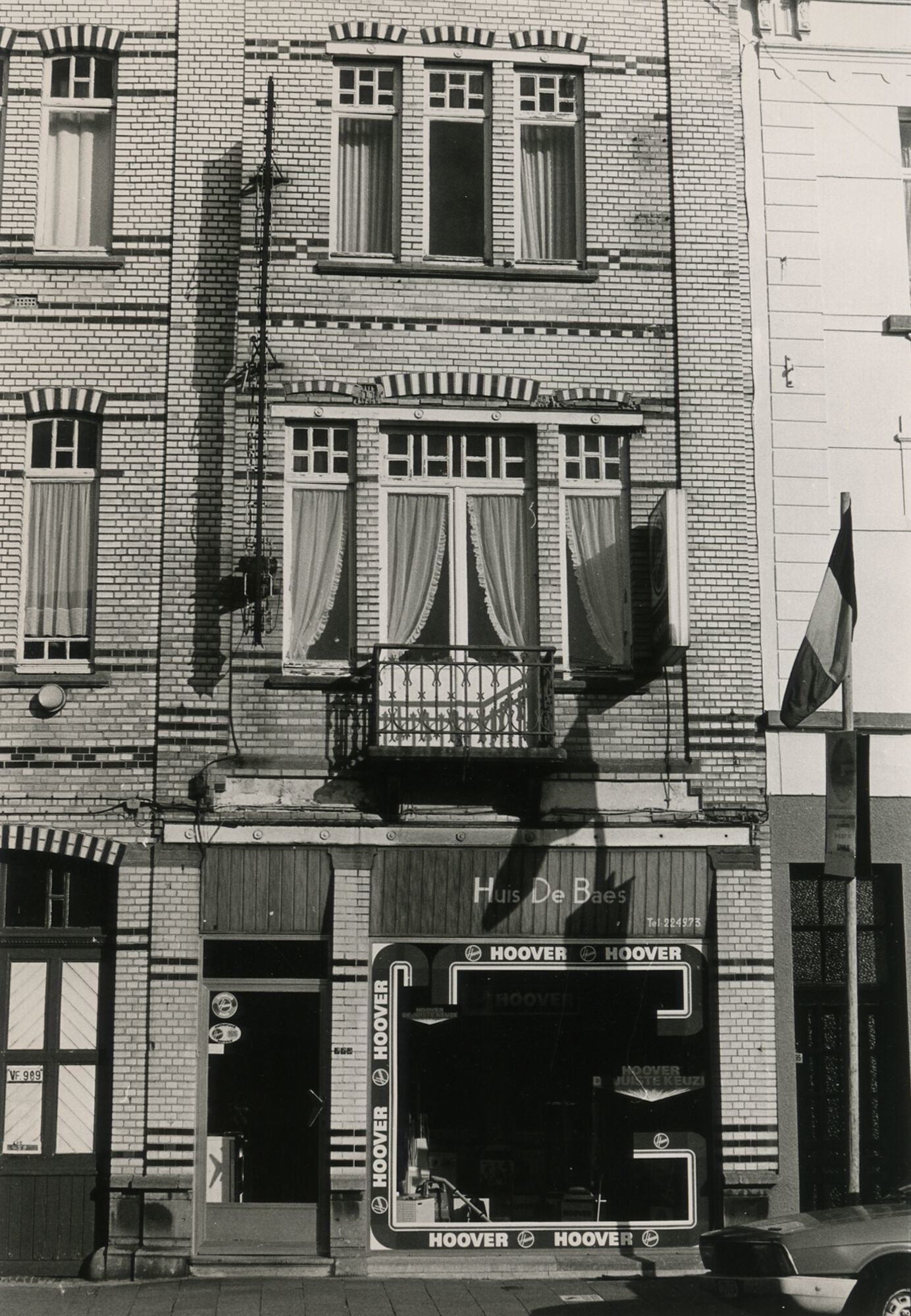 Etalage van elektrozaak Huis De Baes in Gent