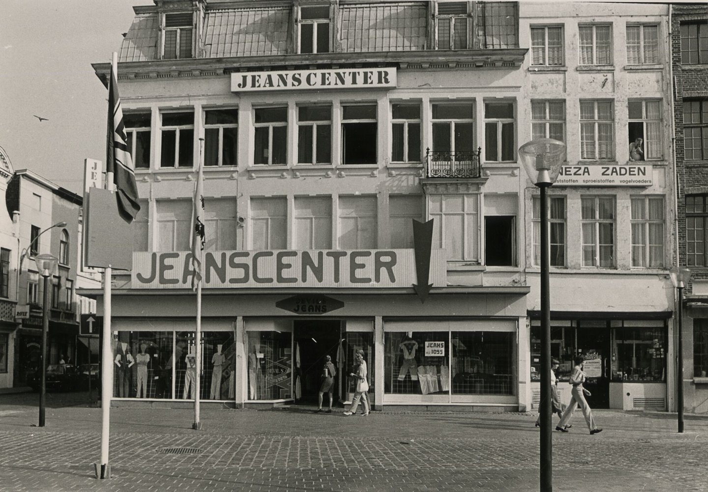 Etalage van een kledingwinkel in Gent