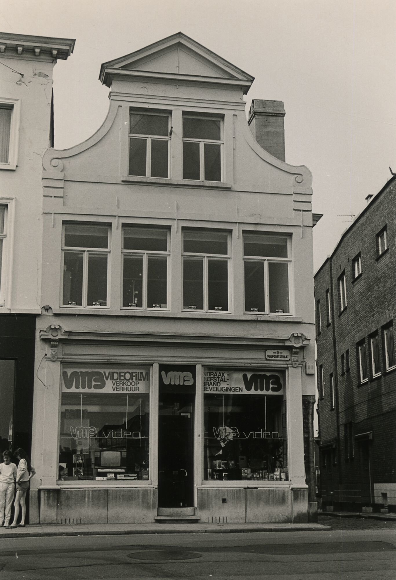 Etalage van videotheek VMB in Gent