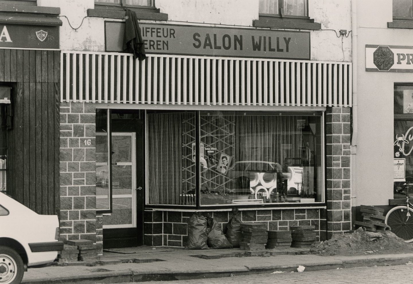 Etalage van kapsalon Willy in Gent