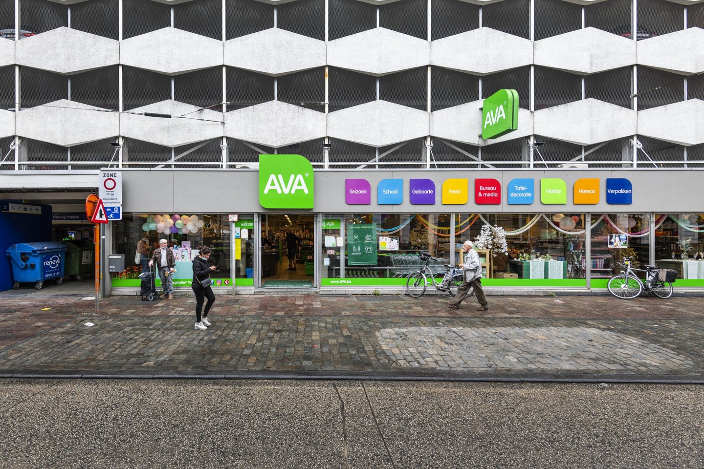 Etalage van AVA papierwaren in Gent