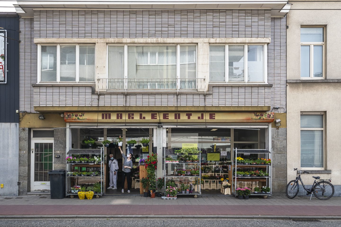 Etalage van bloemen- en plantenwinkel Marleentje in Ledeberg