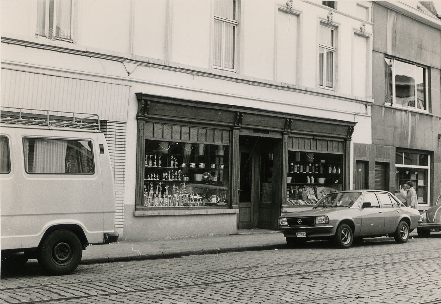 Etalage van ijzerhandel Isselé - In de Trektang in Gent