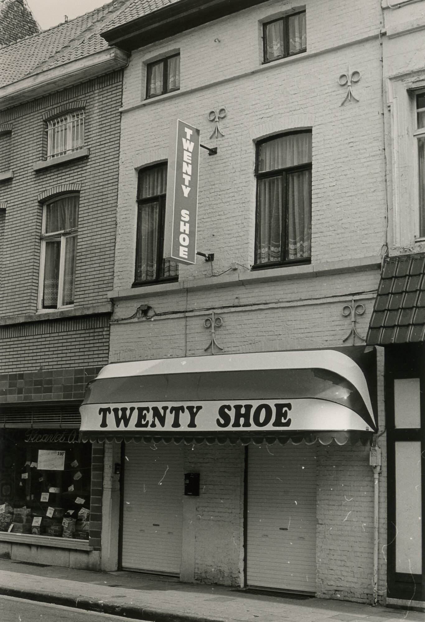 Etalage van schoenwinkel Twenty Shoe in Gent