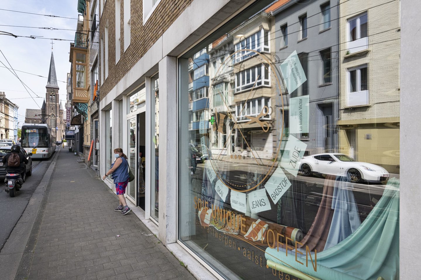 Etalage van stoffenwinkel Soie Unique in Ledeberg