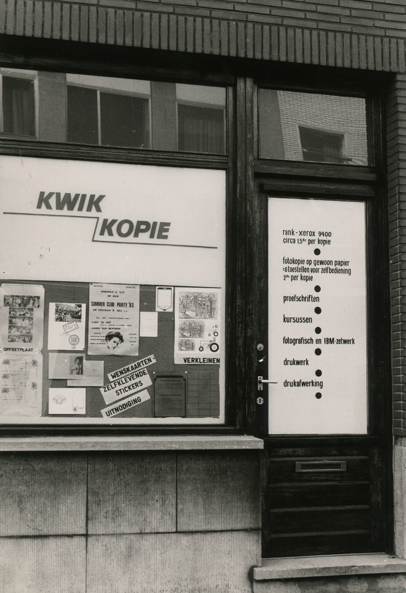 Etalage van kopieercentrum Kwik Kopie in Gent