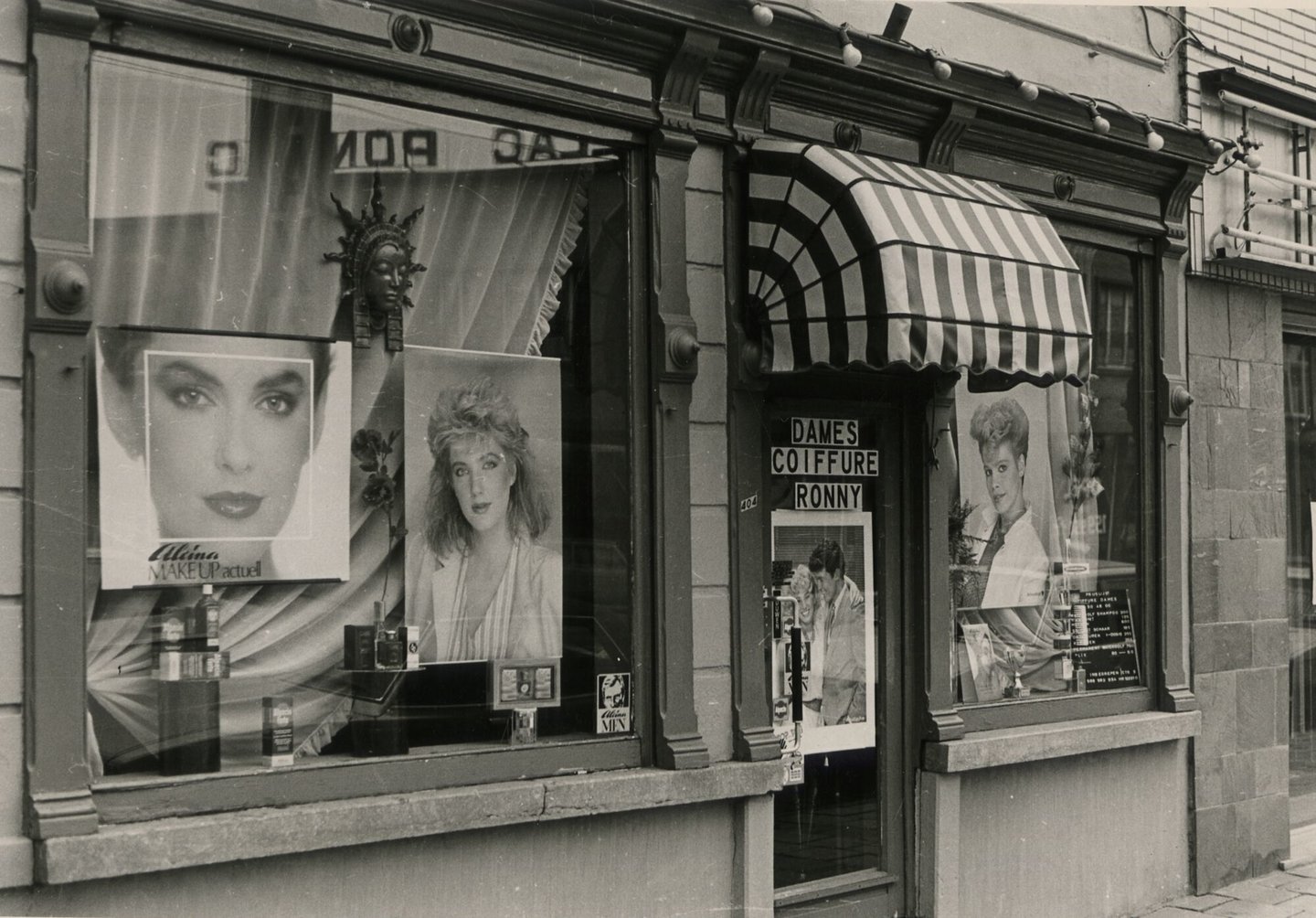 Etalage van kapsalon Ronny in Gent
