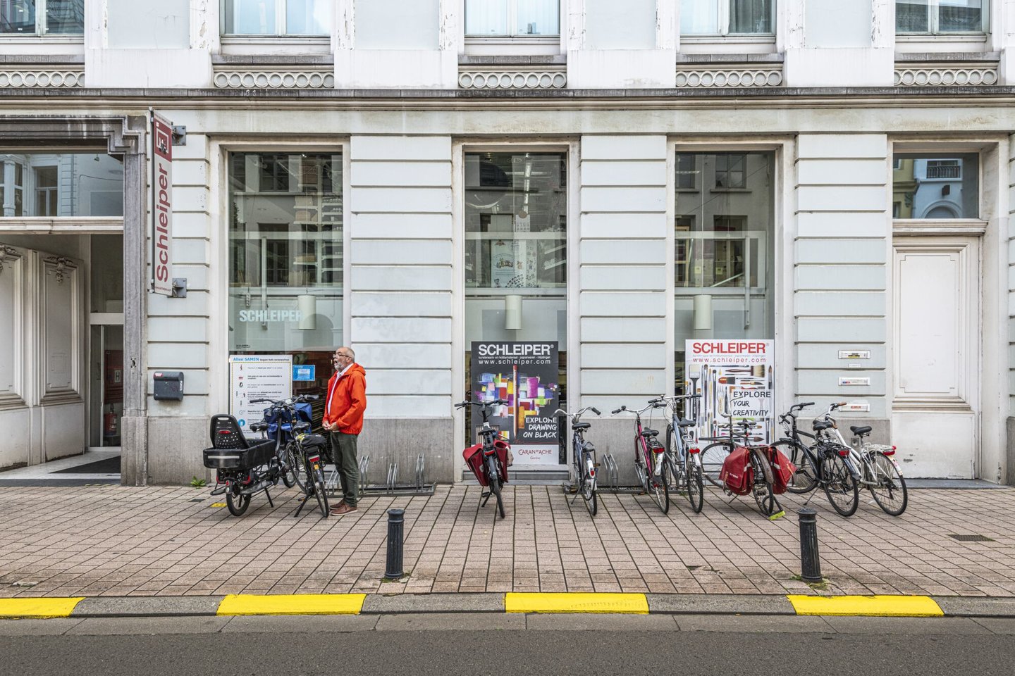 Etalage van Schleiper papierwaren in Gent
