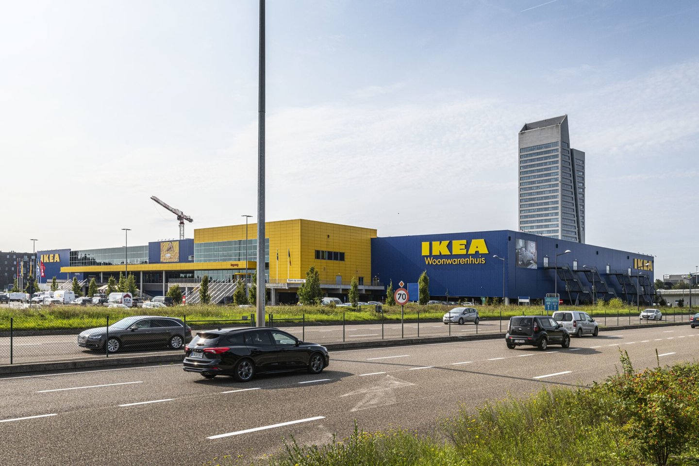 IKEA, een meubel- en woonwinkel in Sint-Denijs-Westrem