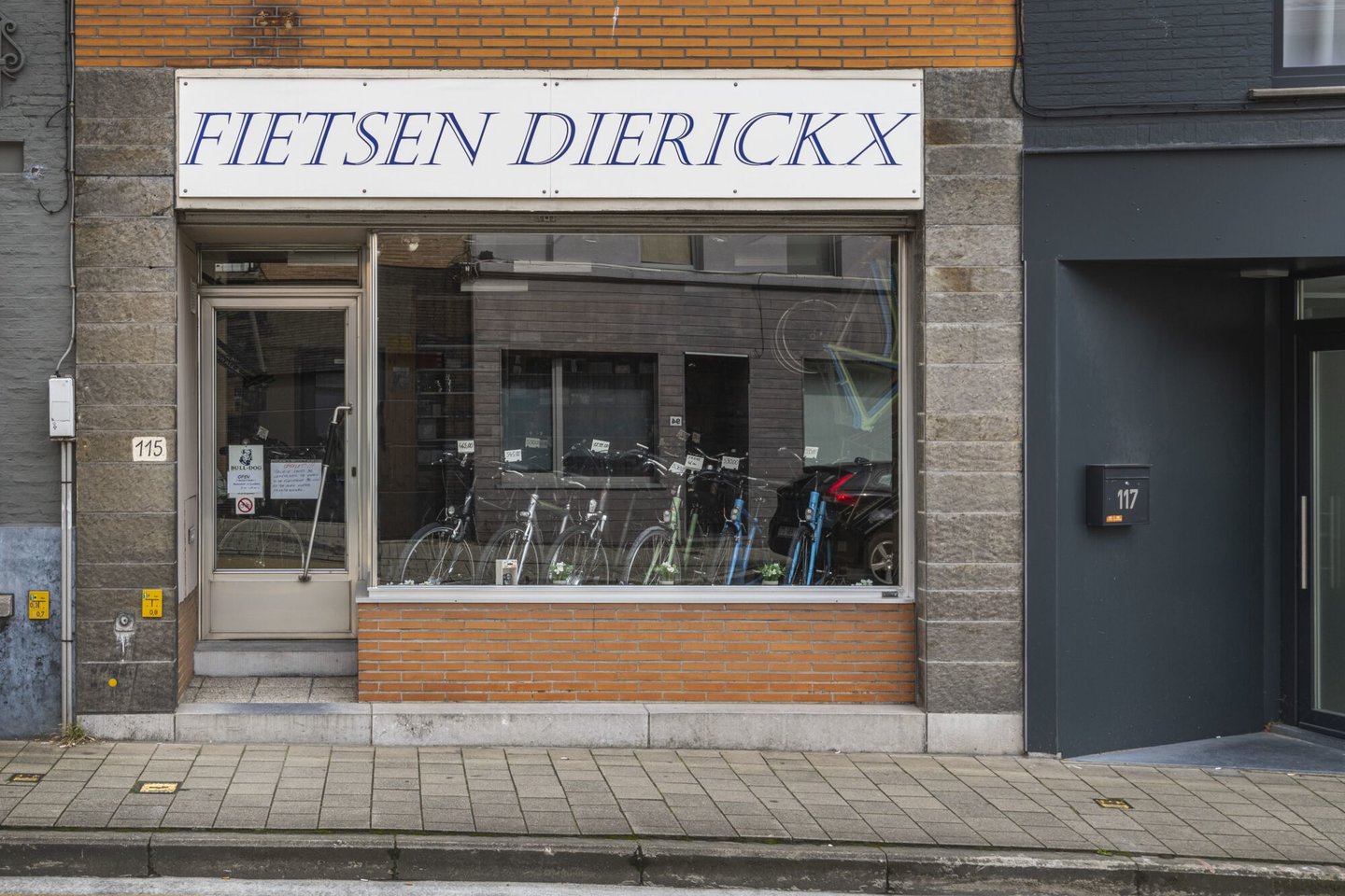 Etalage van fietswinkel Dierickx in Gent