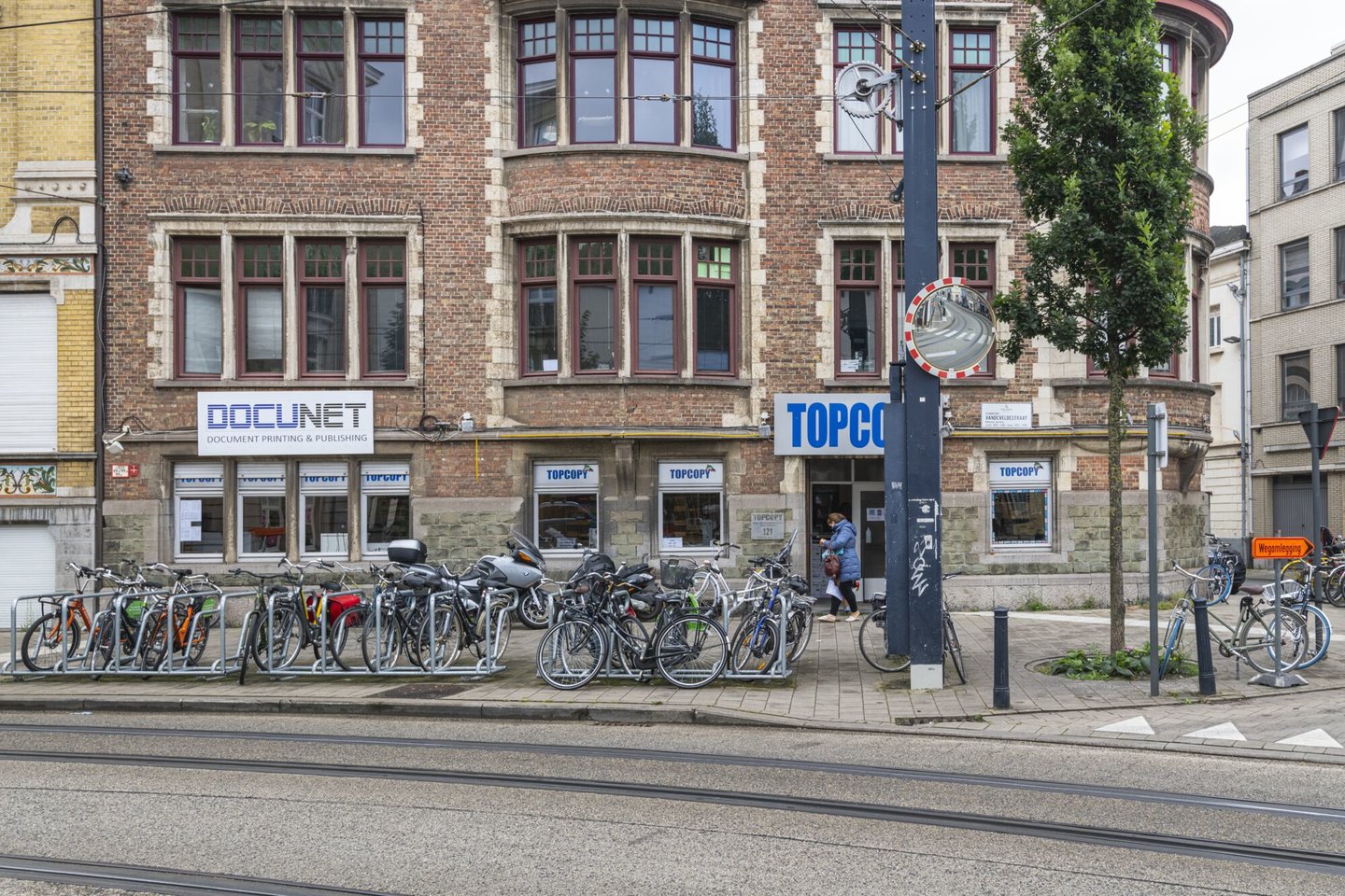 Etalage van kopieercentrum Top Copy in Gent