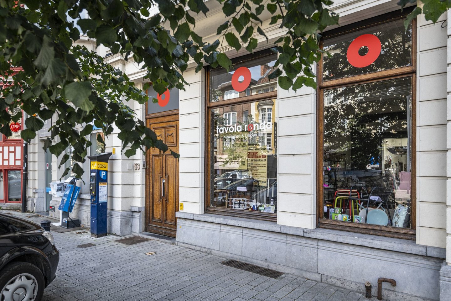 Etalage van woonwinkel Tavola Ronda in Gent