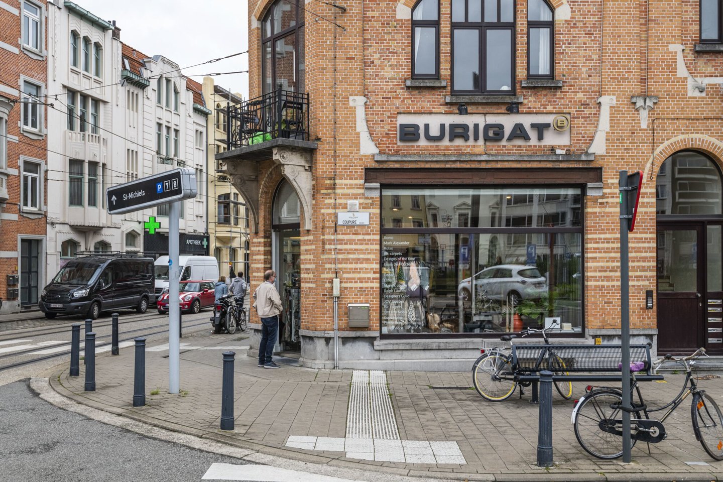 Etalage van woonwinkel Burigat Decoratie in Gent