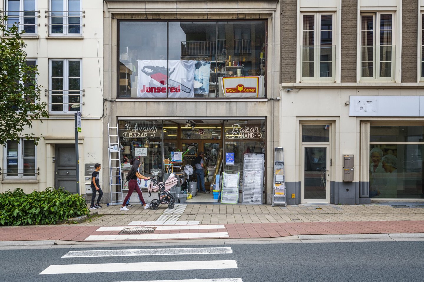 Etalage van warenhuis Sint-Amands Bazar in Sint-Amandsberg