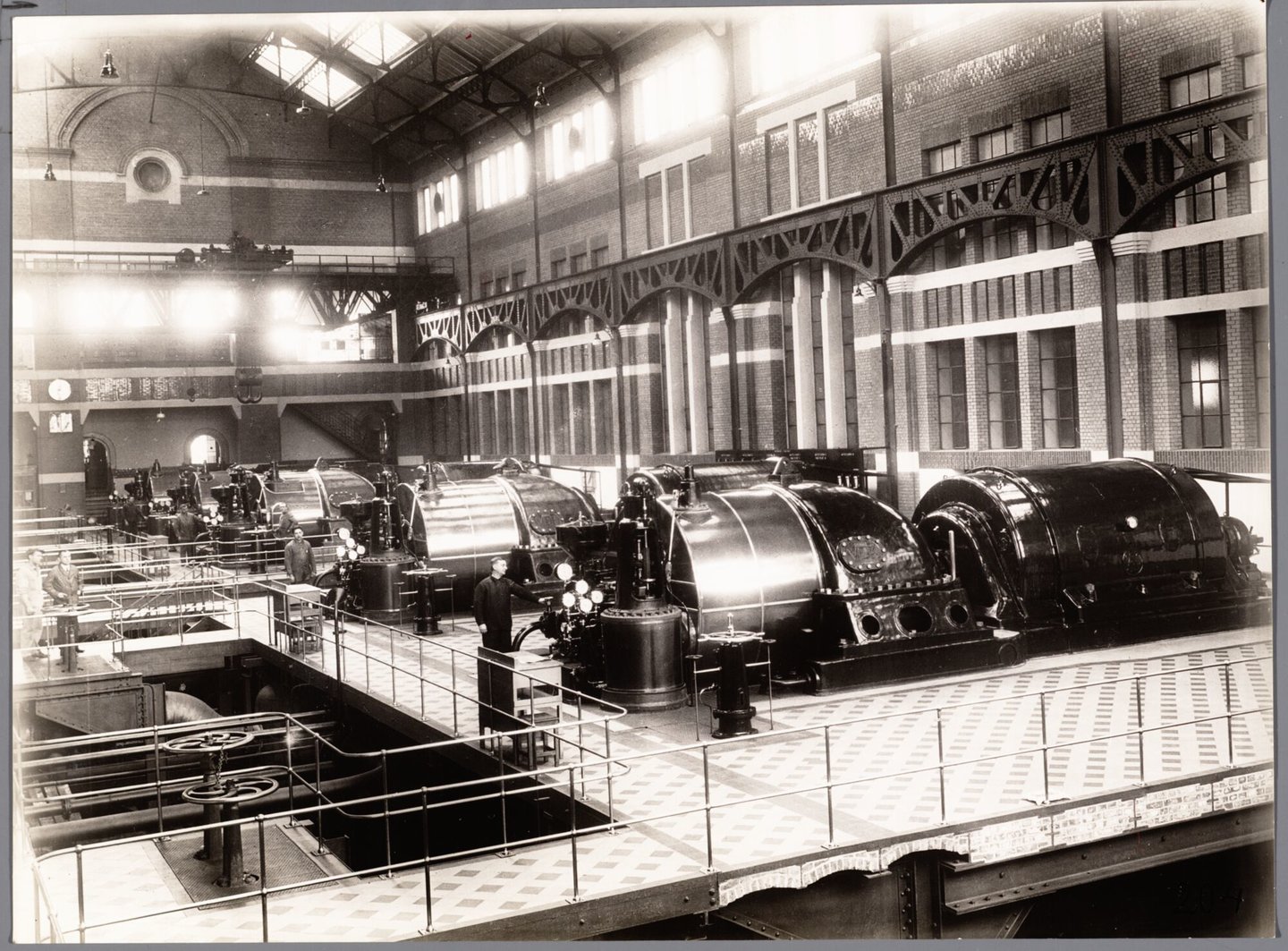 Oude machinezaal van de stedelijke elektriciteitscentrale Ham in Gent