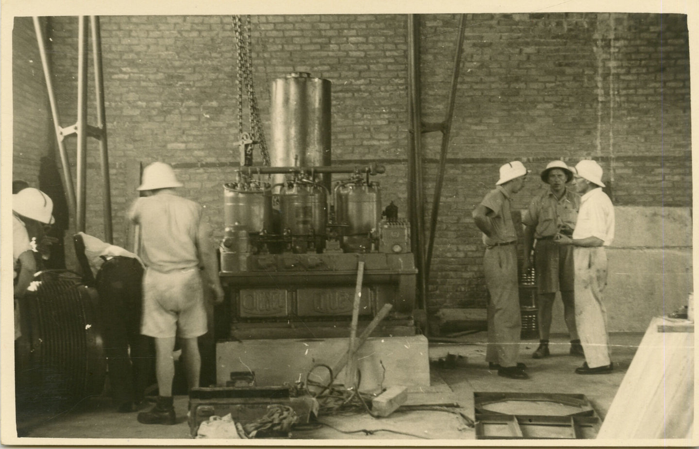 Bouwwerf van textielfabriek Filtisaf in Belgisch-Congo