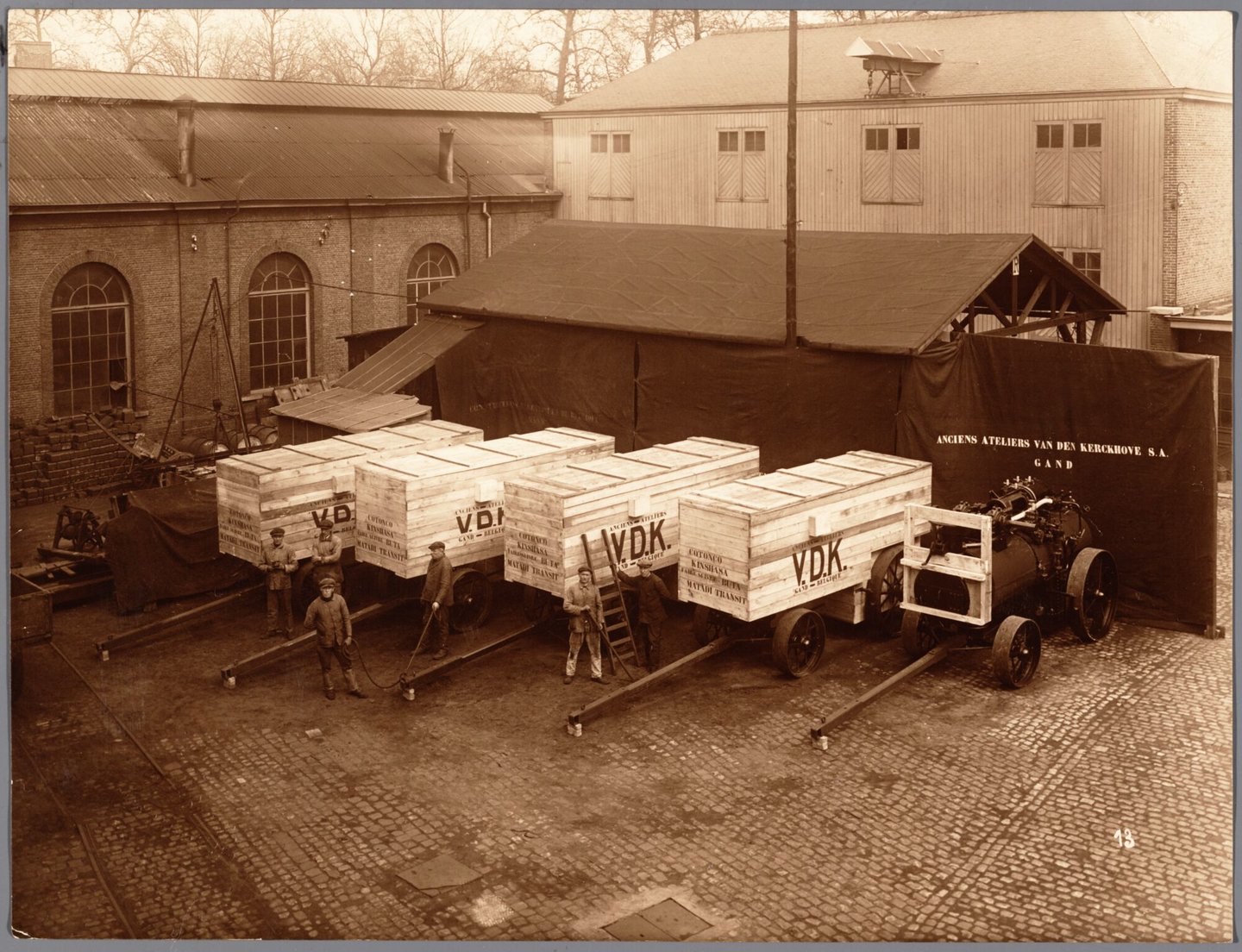 Binnenplaats van machineconstructiebedrijf Van den Kerckhove in Gent