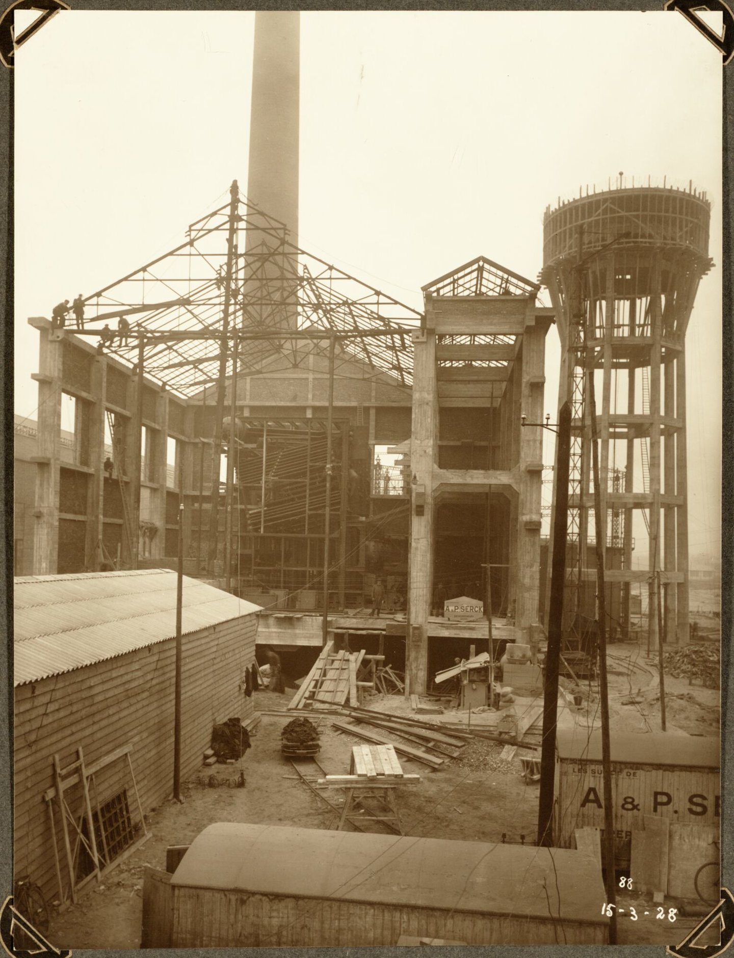 Bouw van generatorengebouw van ammoniakfabriek van cokesfabriek Kuhlmann in Zelzate