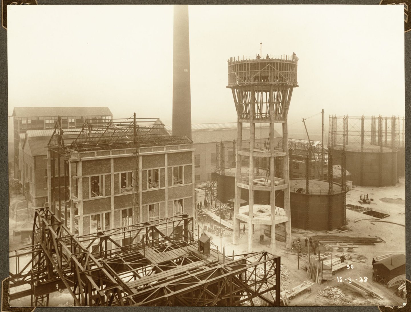 Bouw van generatorengebouw van ammoniakfabriek van cokesfabriek Kuhlmann in Zelzate