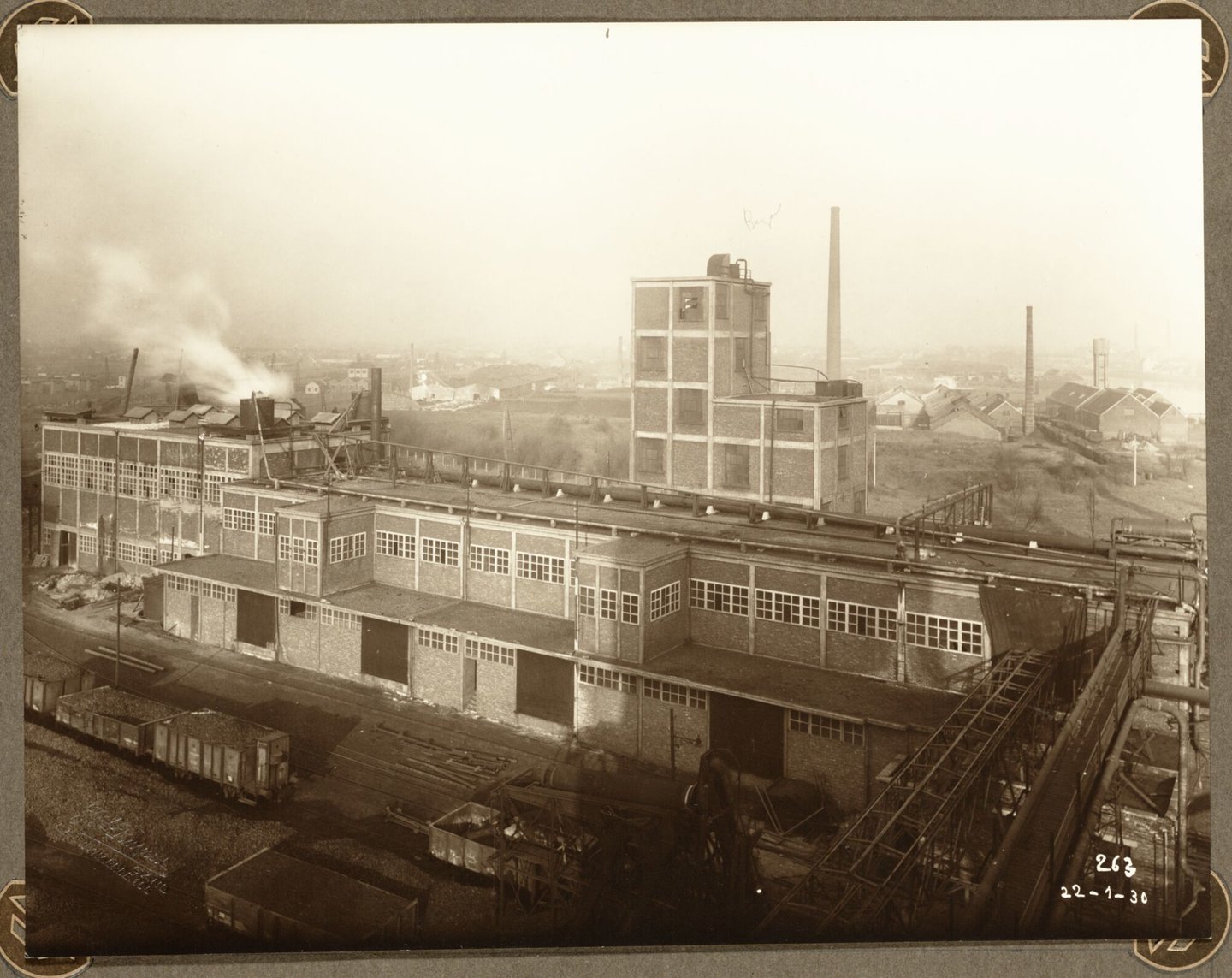 Zwavelzuurfabriek van cokesfabriek Kuhlmann in Zelzate