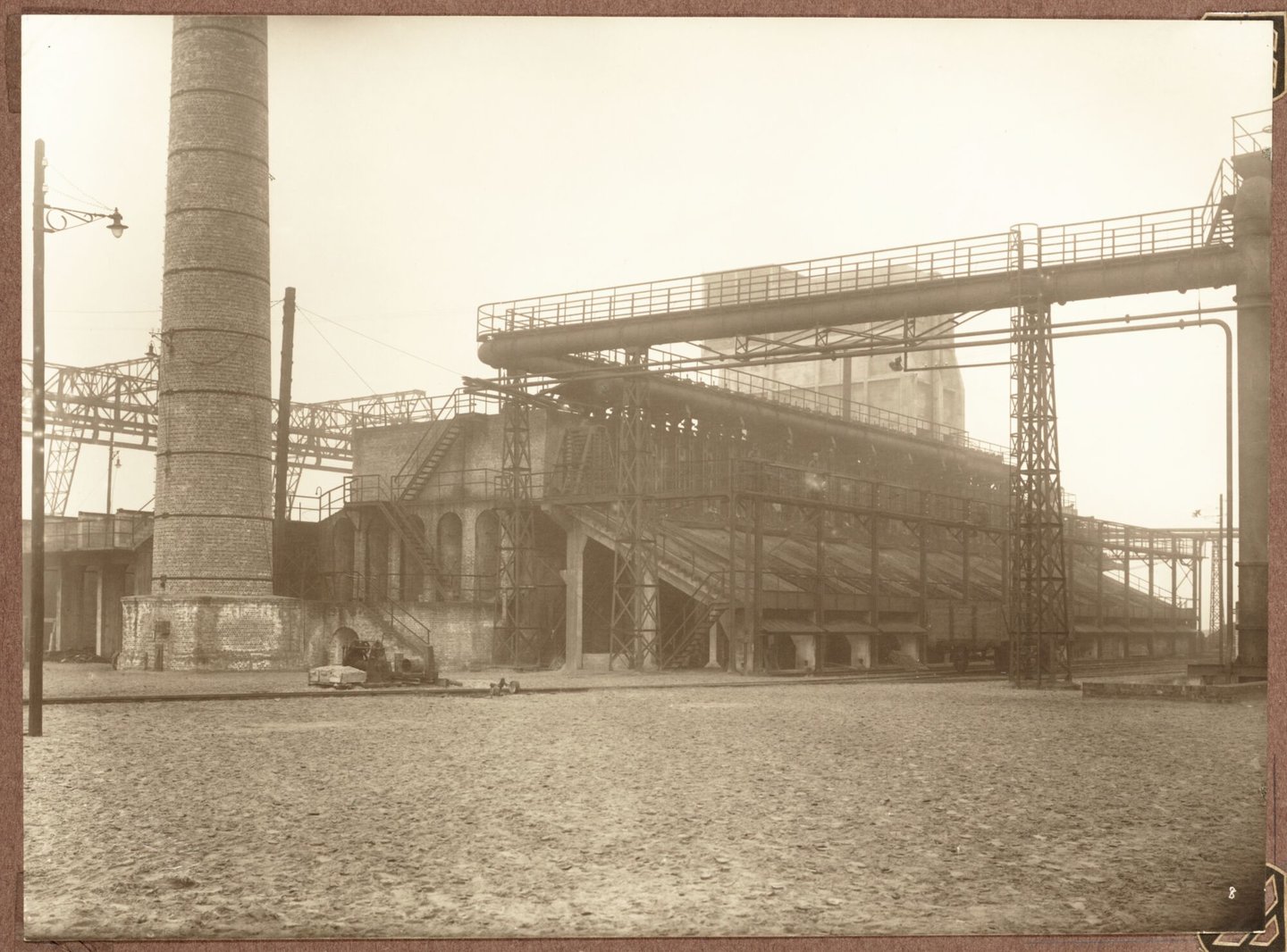 Voeder voor cokesovens en steenkooltoren van cokesfabriek Kuhlmann in Zelzate